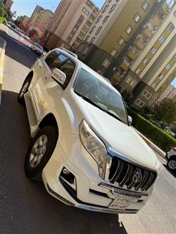 تۆیۆتا لاندكروزر پرادۆ